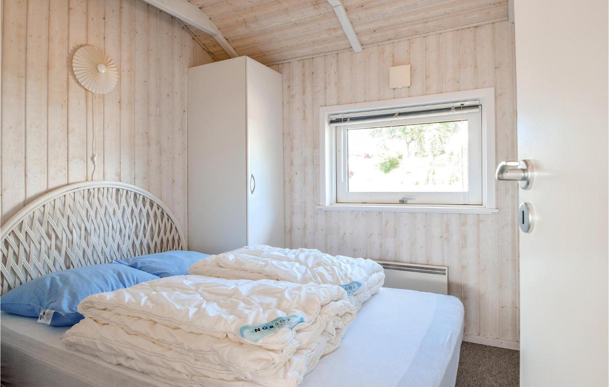 Amazing Home In Bjert With Wifi Binderup Strand Eksteriør bilde